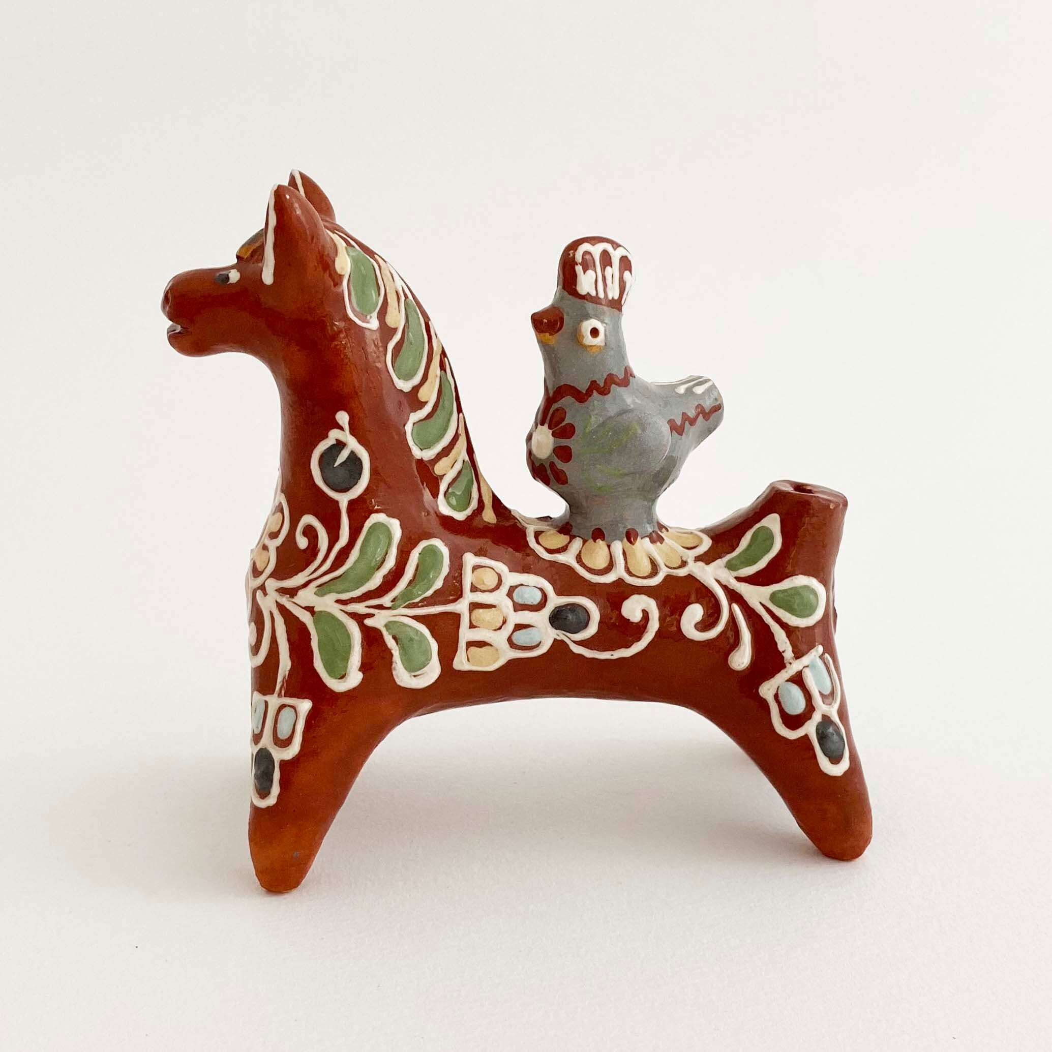 ウクライナ産  オピシュニャ土人形（馬と鶏 / 灰色の鶏）