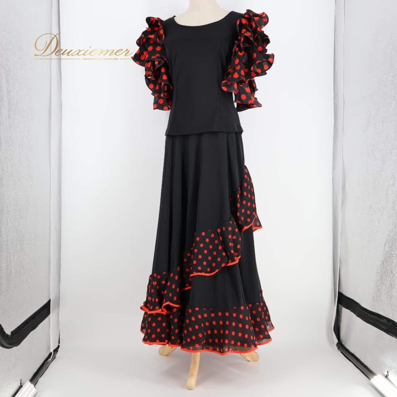 フラメンコ 衣装 prima boutique プリマブティック ツーピース セットアップ 上下セット ブラック系 水玉 ドット 黒 赤 ボランテ フリル かわいい ダンス衣装 イベント ステージ レディース ポップ おしゃれ レッド系
