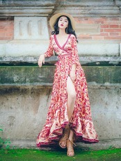 【0048】Side Slit Bohemian Short Sleeve Dress