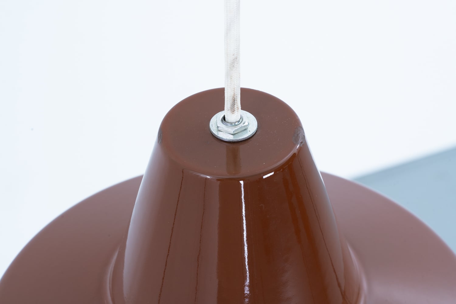 Louis Poulsen | Workshop Pendant Light Brown | kaikki gallery