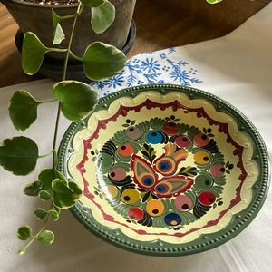 ハンガリー  グリーン 木の実 飾り皿
