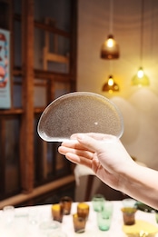 池谷三奈美｜型板 半月皿 ＜LOCAL GLASS CHAT＞