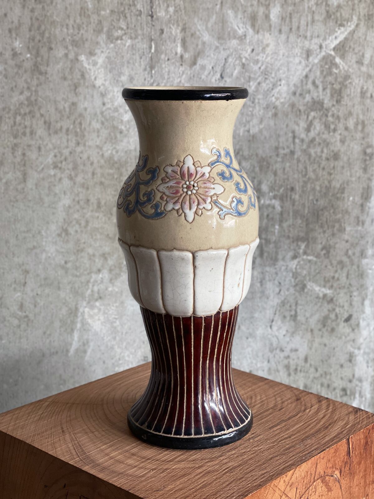 Bien Hoa／Flower vase | 333 & tay - Delivery Service