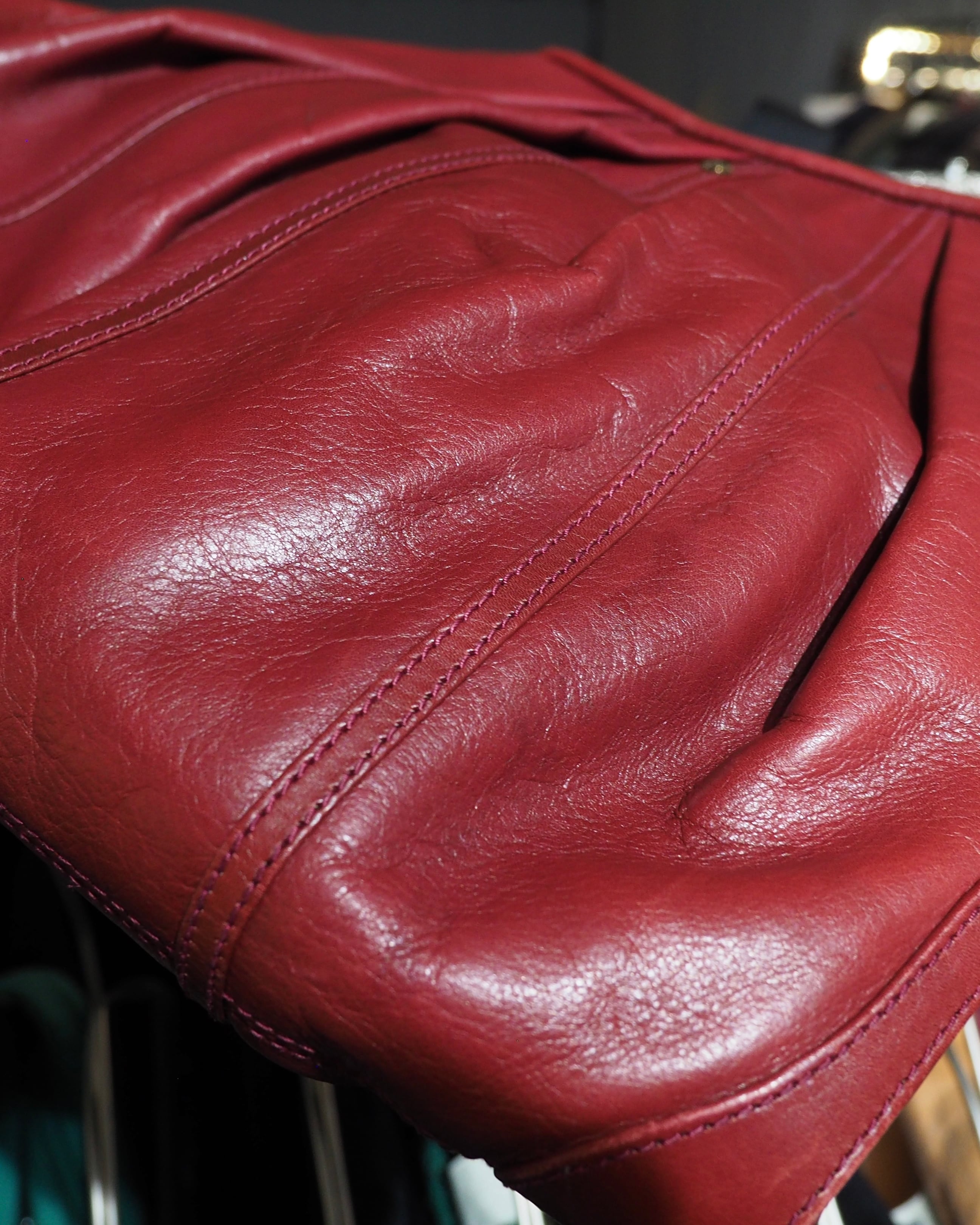 " Etienne Aigner " Dark Bordeaux Color vintage leather shoulder Bag