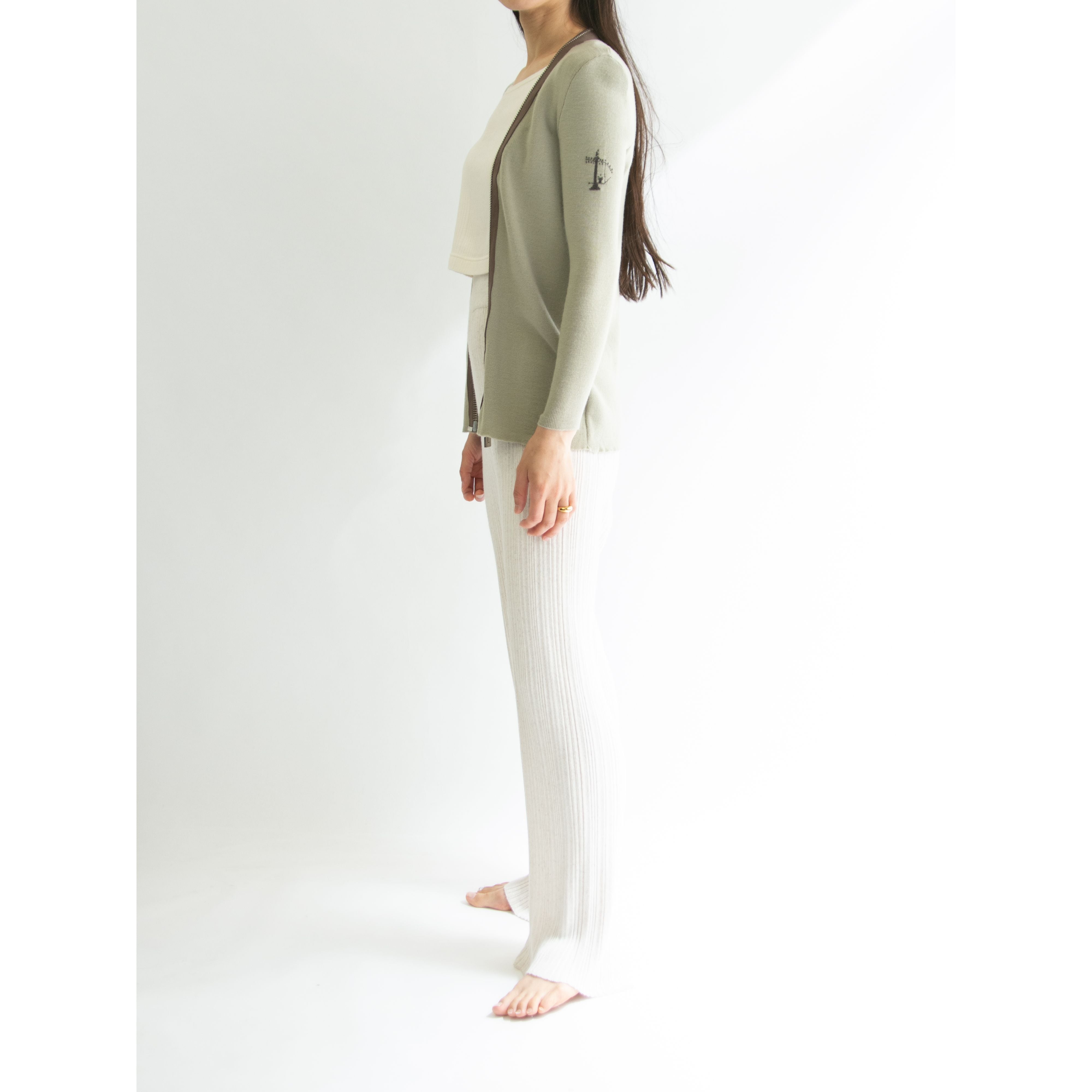 【Salvatore Ferragamo】Made in Italy 100% Wool Knit Cardigan(サルヴァトーレ フェラガモ イタリア製 ウールニットカーディガン)