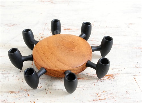 デンマーク DIGSMED チークx鋳物 キャンドルスタンド ディグスメド ホルダー 燭台 北欧雑貨 無垢材 ig1375