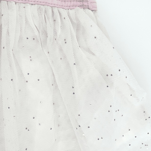 【OSHKOSH】ジャンパースカート（ウサギ・シッポ付き）キュート　女の子　おしゃれ　ブランド