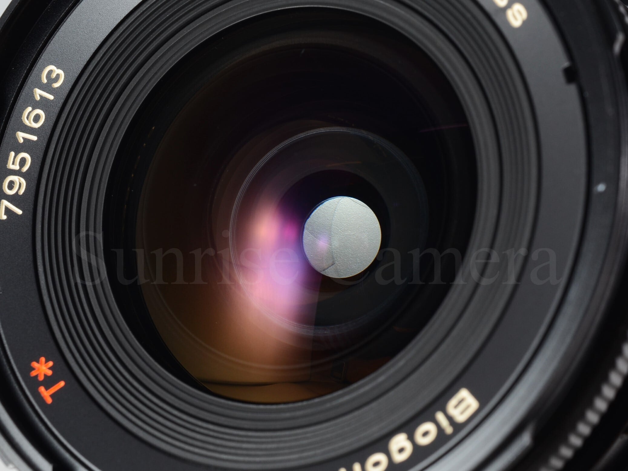 Hasselblad 903SWC / Carl Zeiss T* Biogon 38mm F4.5 A12
