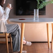 Round Dining table