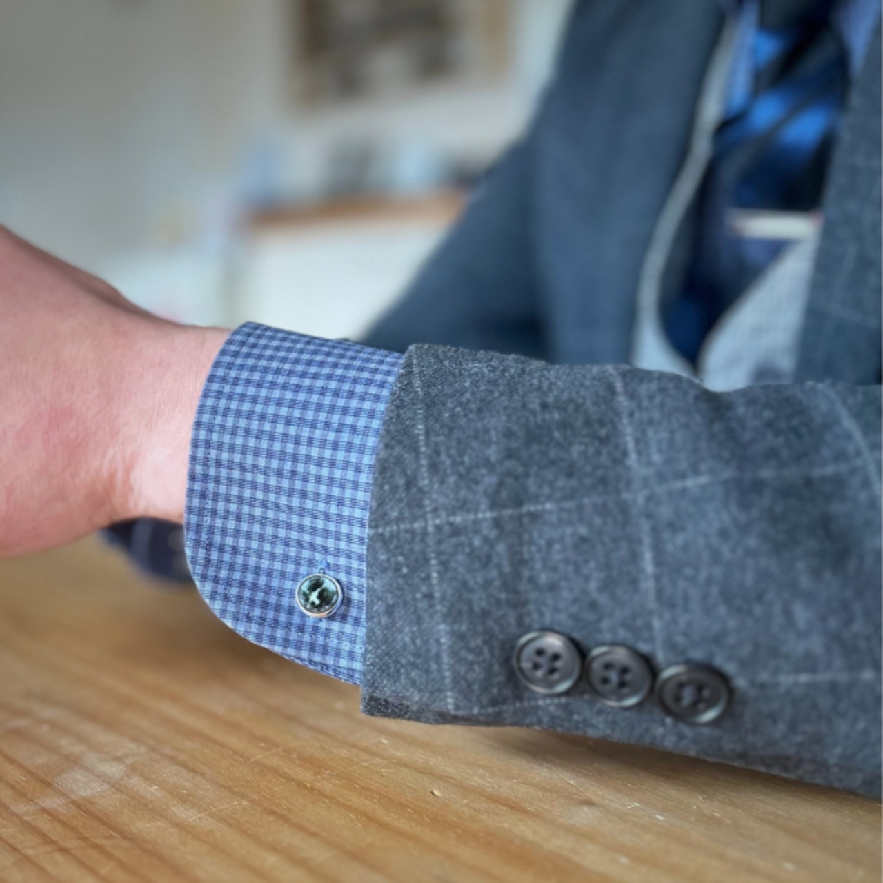 タイル カフス 結晶