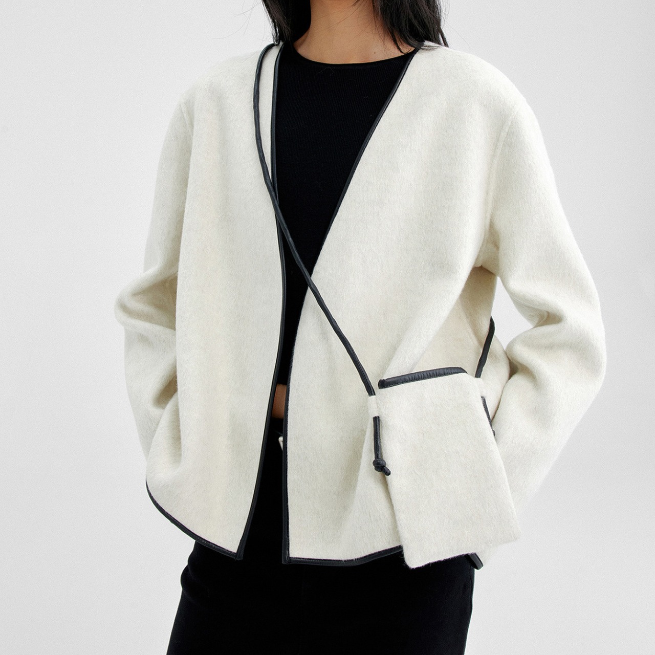 Minimal Shoulder Pouch T3928