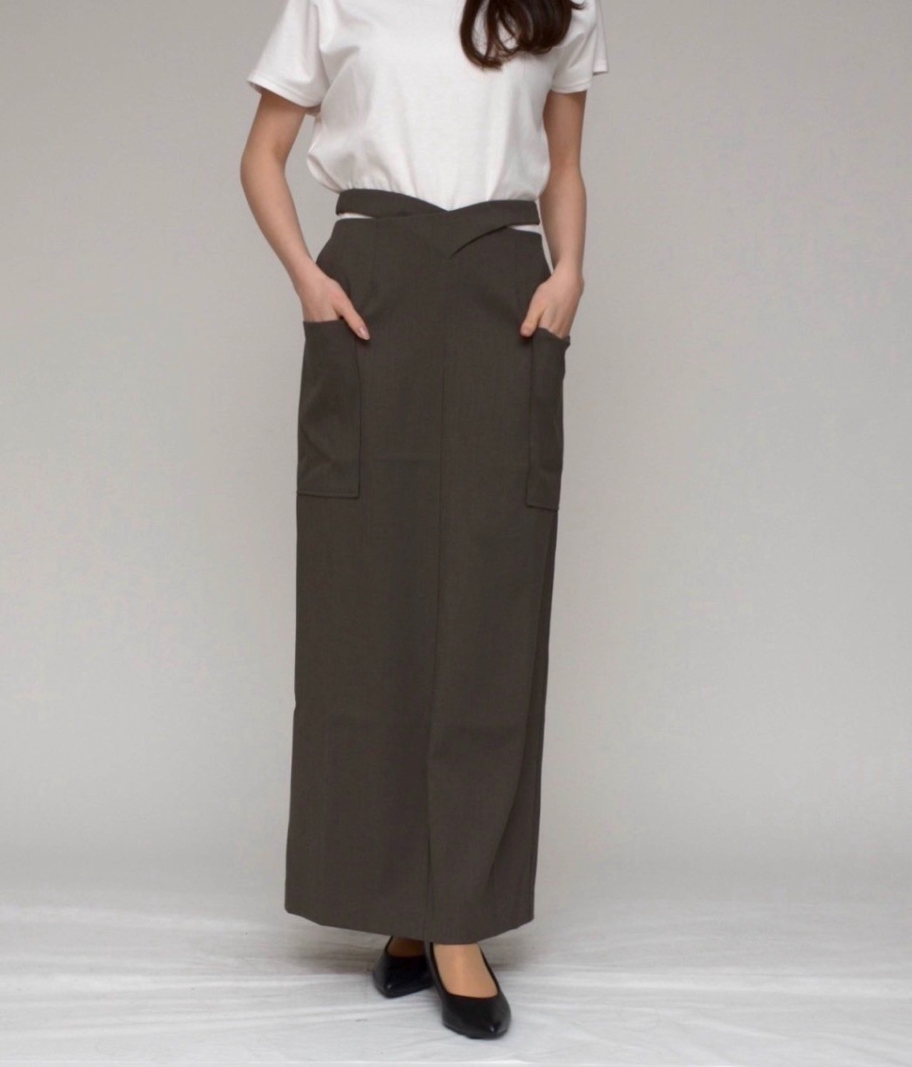 【praia】リネンライク　フロントフリルペンシルスカート　LEQ2608