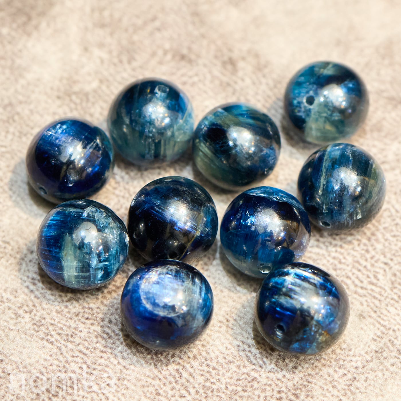 インディゴブルーカイヤナイト【12.5mm/トップクオリティ/ネパール産 】ビーズ/一粒売り