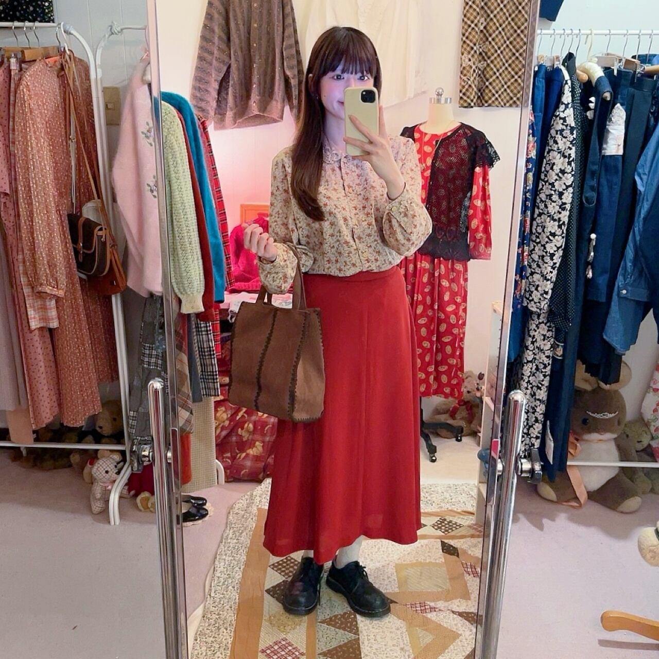 flower wood button blouse