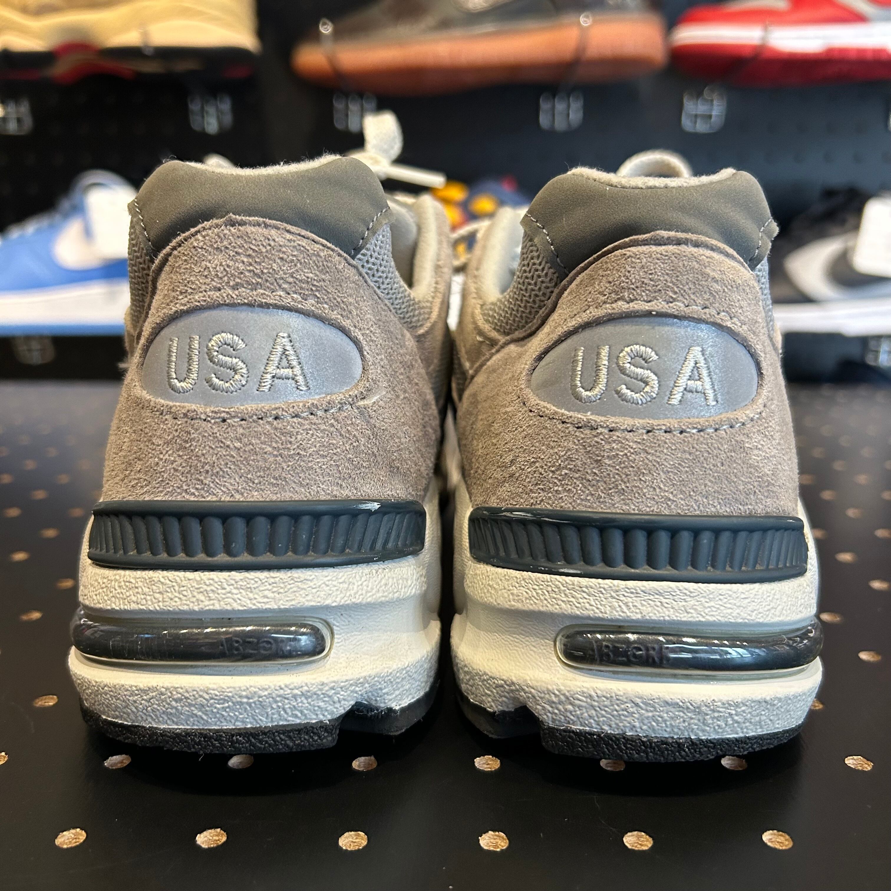 New Balance 990v2 Kith Grey M990GR2 ニューバランス x キス New Balance 990v2 Kith Grey US8/26cm | RECEPTION SNEAKER