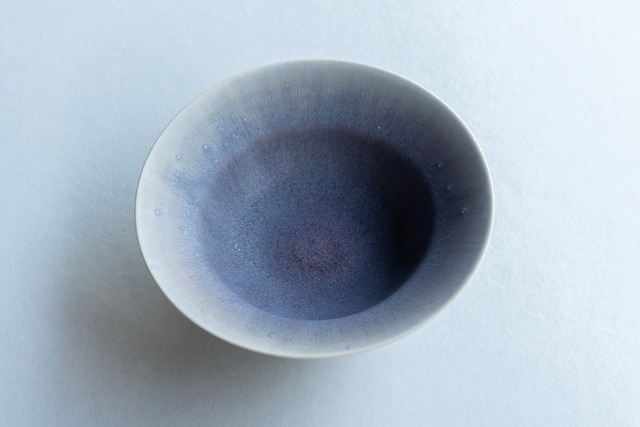 煌彩磁リム鉢 青 / 永草陽平
