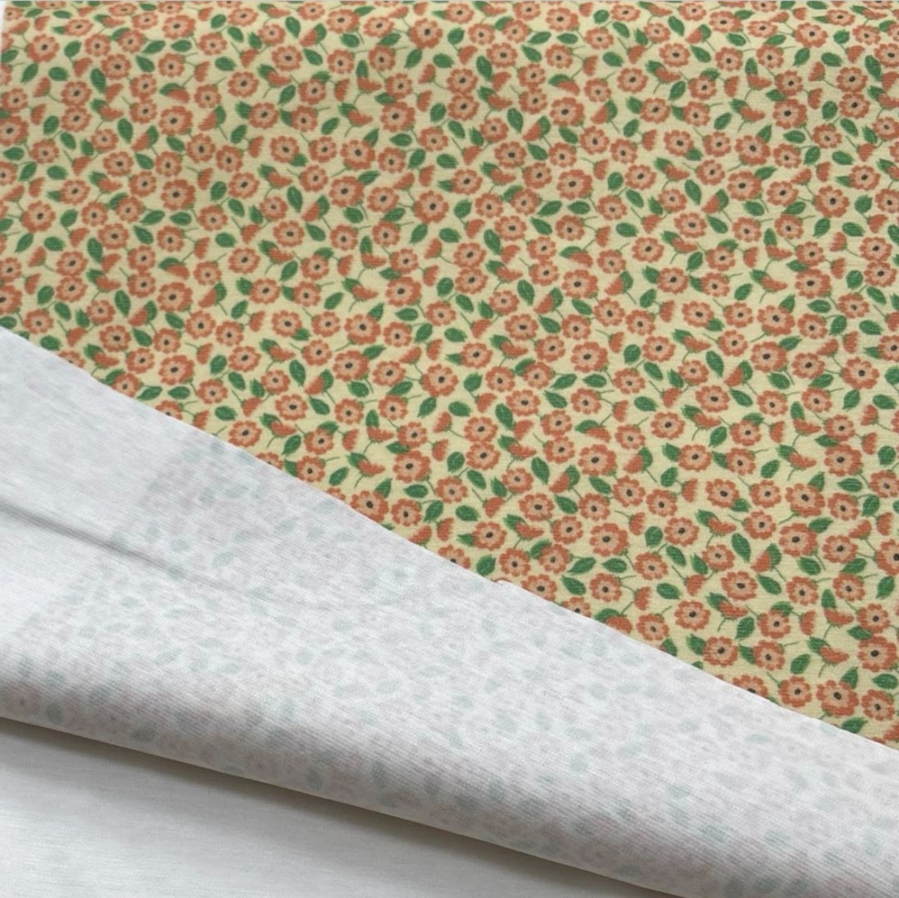 TB703◆1m◆M◆綿100%スムースニット生地◆マレファブ◆花柄