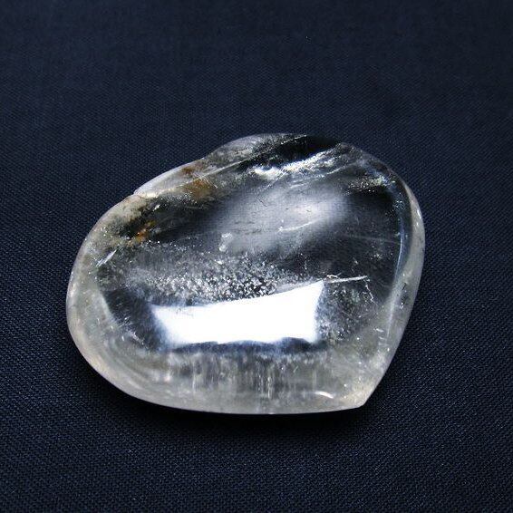 水晶 ハート 置物 一点物 145-1334 | 天然石・パワーストーンの 水晶 ハート 置物 一点物 145-1334 | 天然石・パワーストーンの