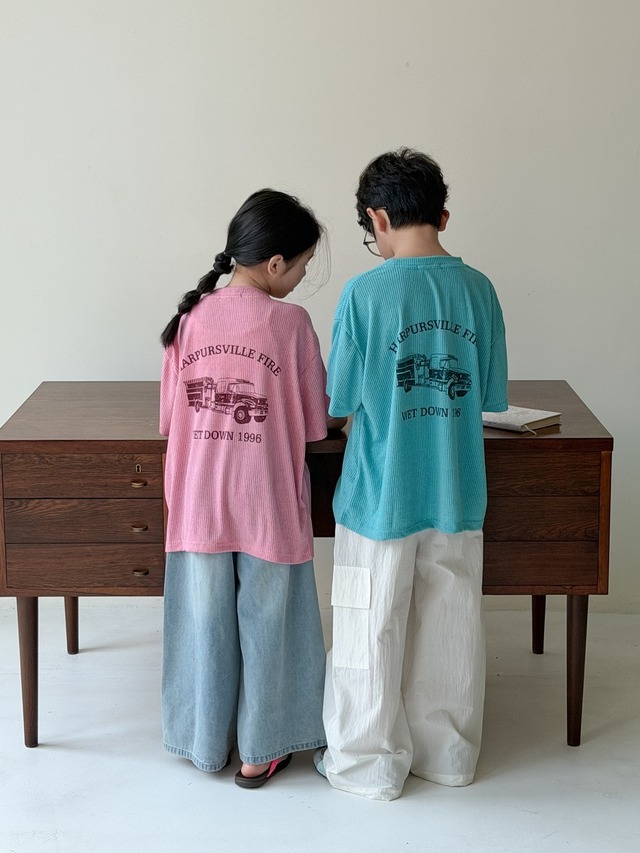 バックプリントリブTシャツ（スカイ／ピンク）KMAI 2026春｜100-160cm｜トップス｜半袖｜オーバーサイズ ［取寄］