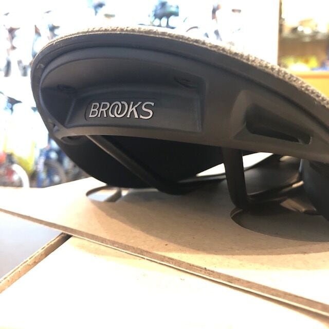 BROOKS Cambium C17 Arizona | LORO ONLINE STORE