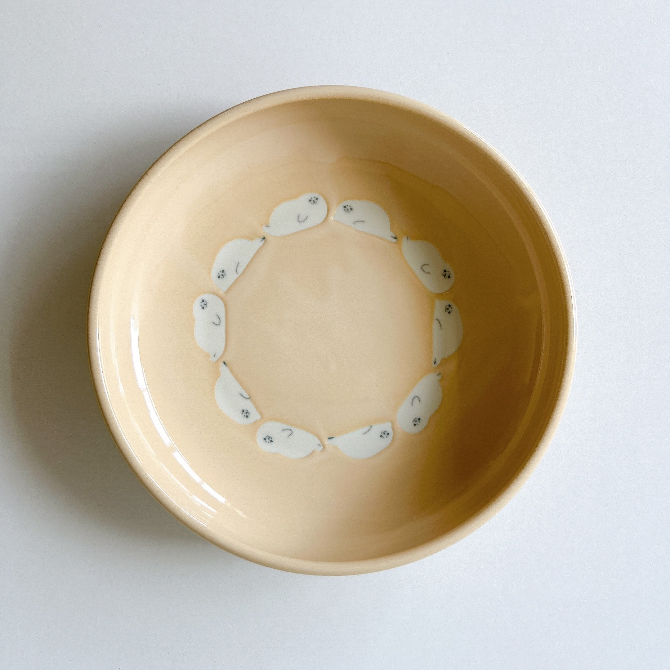 マザーグース あざらし UN型60皿 ラウンド ベージュ | FUTADA