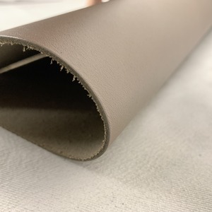 牛革　グレージュ　【約25ds / 約1.7mm厚】L2G-002