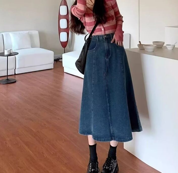 スカート デニムスカート ミモレ ミモレ丈 フレア 細身 Aライン ポケット ハイウエスト デニム 大人可愛い きれいめ シンプル カジュアル 大人 おしゃれ お洒落 レトロ 大人女子 こなれ感 ラフ ガーリー 個性的 クール ゆったり 無地 春 夏 10代 20代 30代 レディース 女性用 学生 デート お出かけ 休日 着回し 普段使い 体系カバー 脚長 S M L XL 2XL 3XL 4XL 5XL 大きいサイズ ゆったり ゆる 青 ブルー くすみカラー 大人カラー