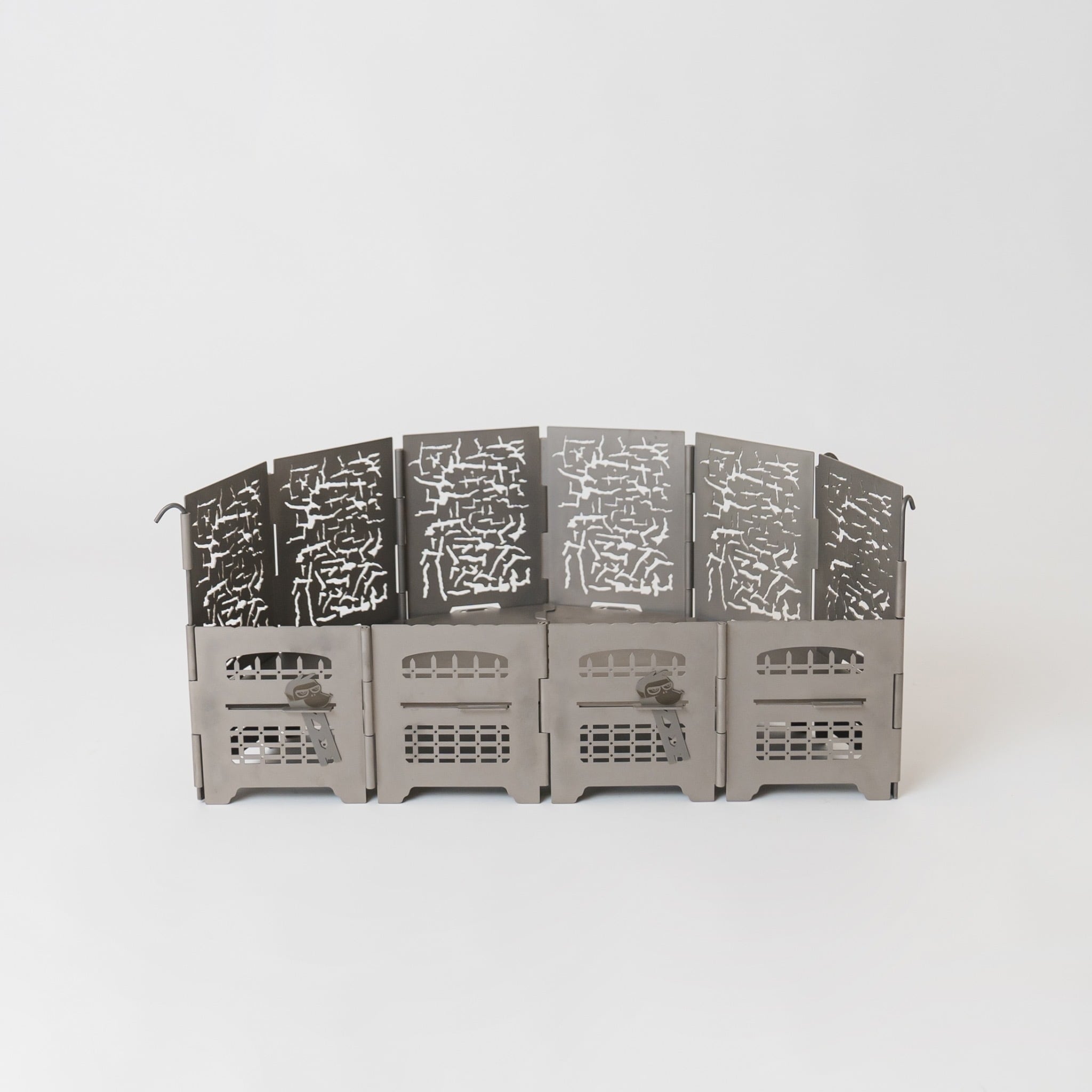 NATURAL MOUNTAIN MONKEYS