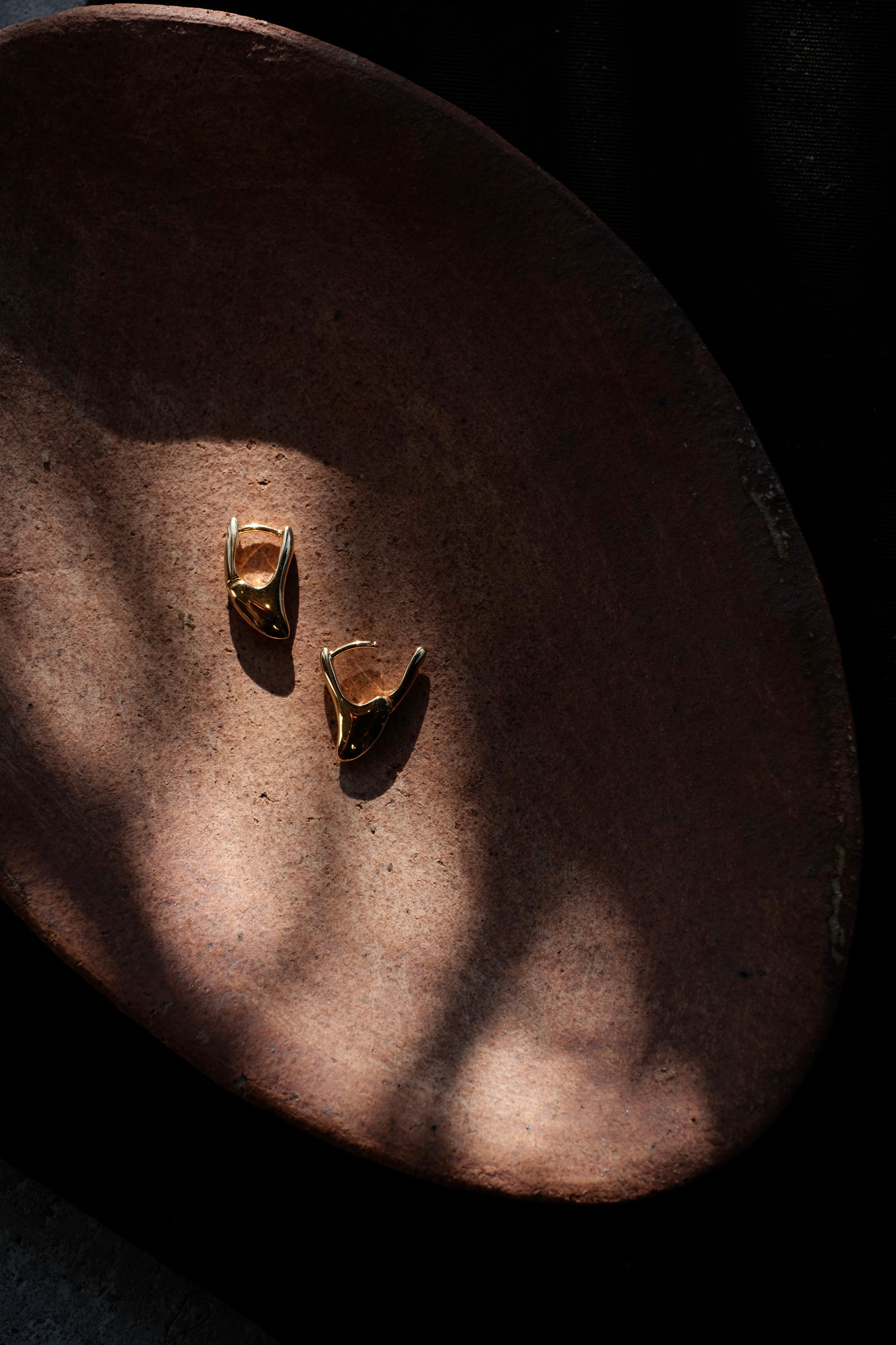 R.ALAGAN /DIPPED TINY TINY PUFFY HOOPS | LIVING