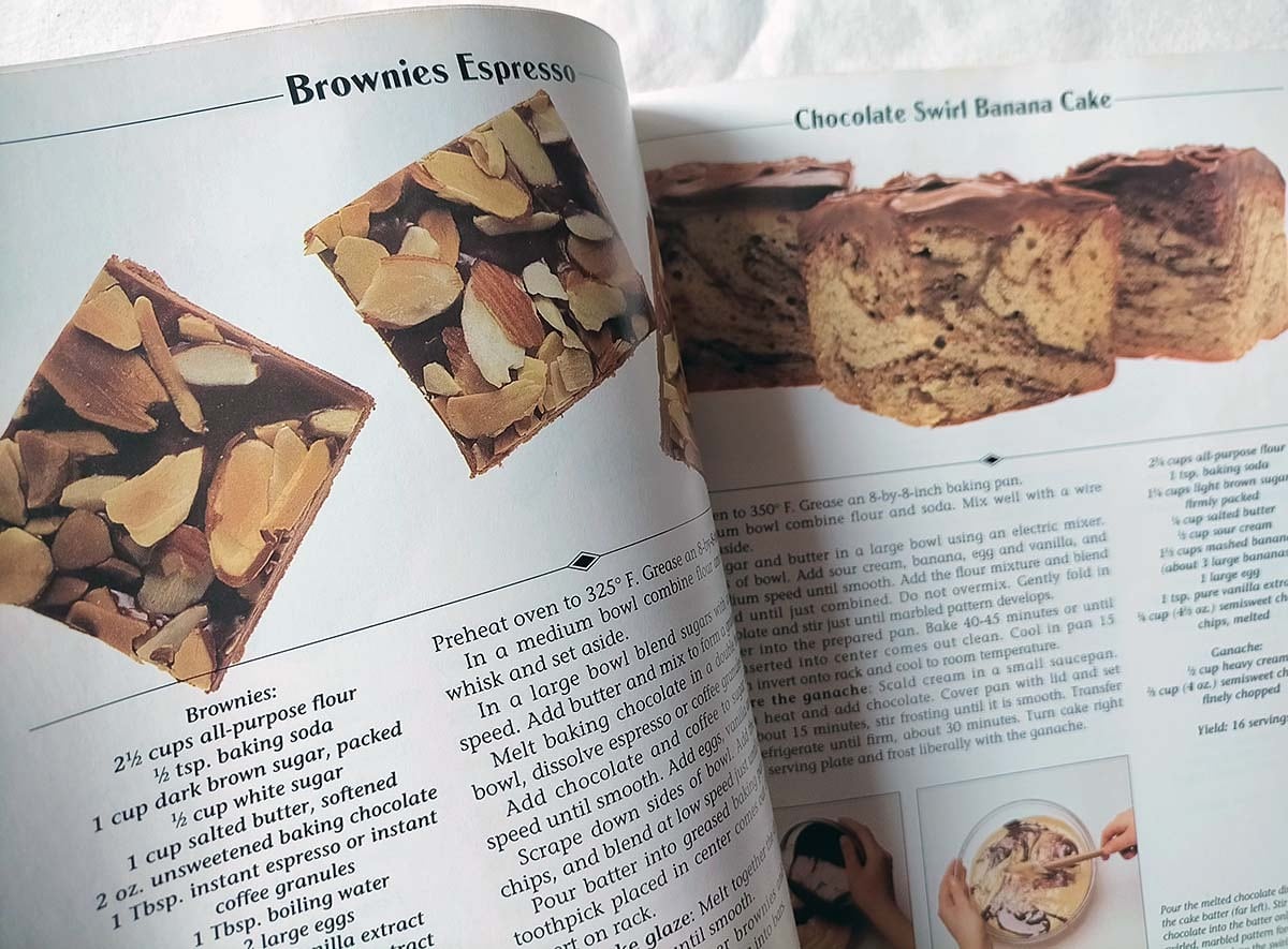 洋書レシピ本】Mrs. Fields Cookie Book: クッキー・ケーキレシピ100
