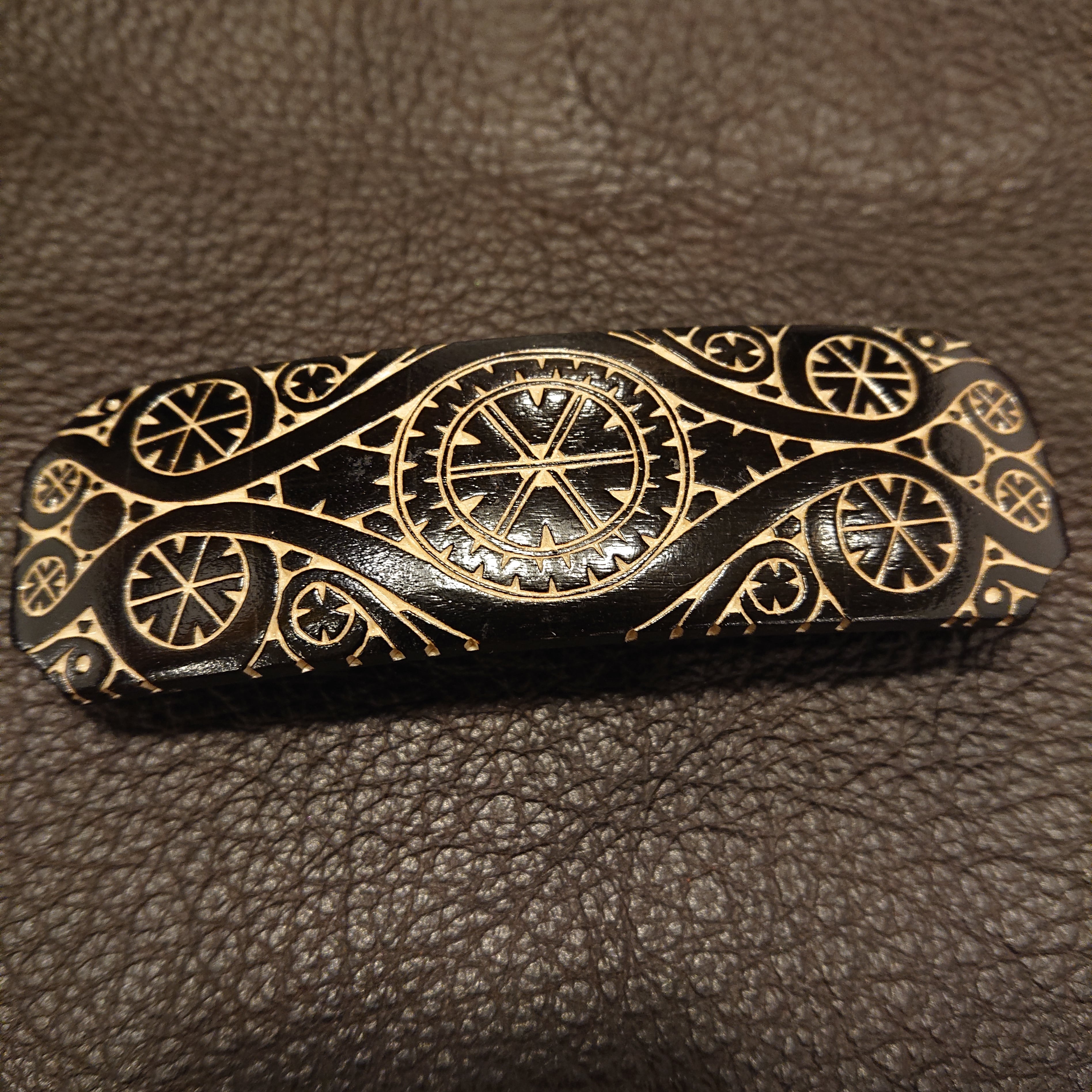 100サイズ アイヌ文様後彫り バレッタ(JU) | 木になる店 サンラマント