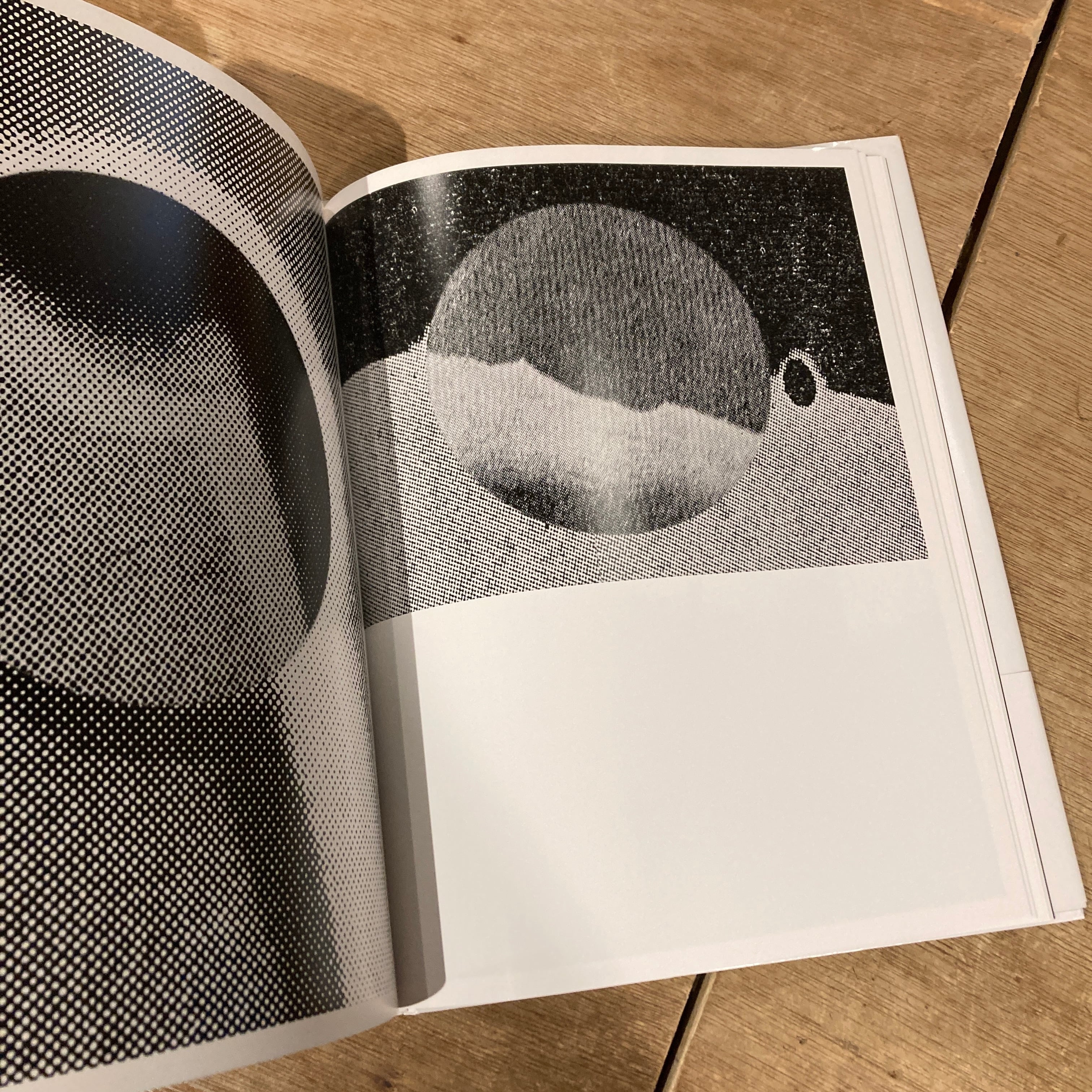 銀塩プリント・世界に一枚のみ　井上治（InoueOsamu)　フォトアート作品 The Burning Heaven / Eye 井上嗣也作品集 | PAY ID