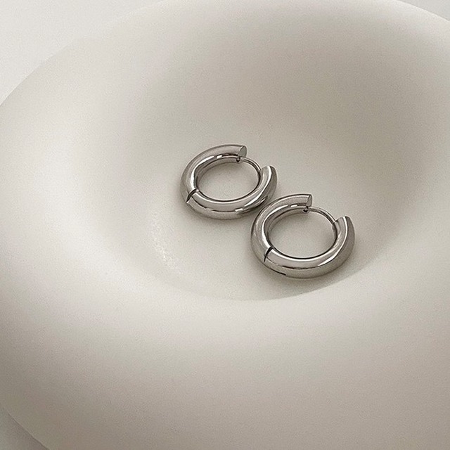 Stainless one-touch hoop