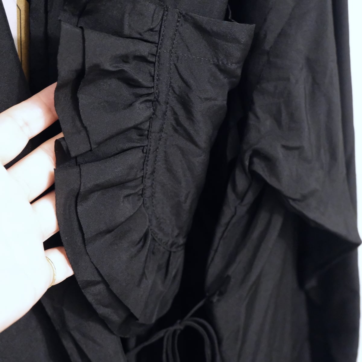 towavase 小花柄リネンローブblack新品 トワヴァーズ　mavuno TOWAVASE トワヴァーズ ヨーロッパ リネン シャンドフルール