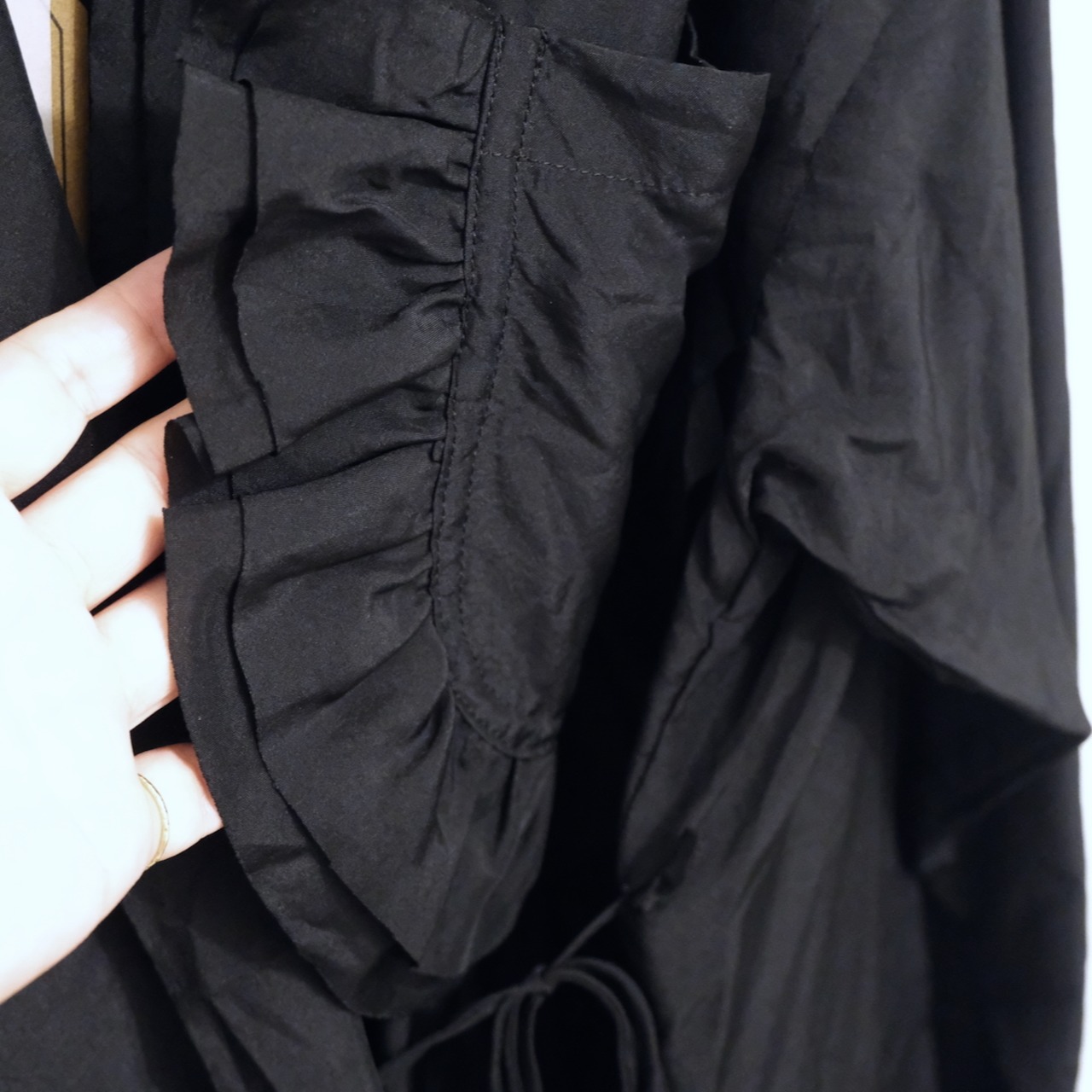 TOWAVASE(トワヴァーズ）Volant silk robeシルク ショートローブ/black(ブラック)
