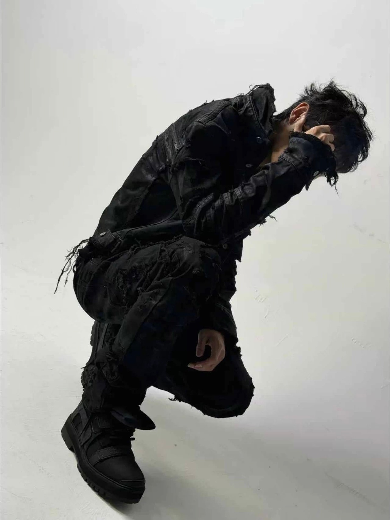 【CinderVein】Decayed Waxed Distressed Denim Jacket