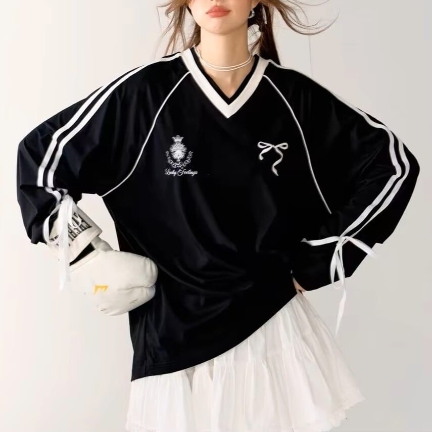 スポーティーVネックリボントップス