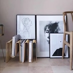 ワイヤーフレーム サイドテーブル 曲線デザイン マガジンラック 収納付きテーブル モダンインテリア 北欧デザイン スタイリッシュ収納 多機能家具 デザイナーズ家具