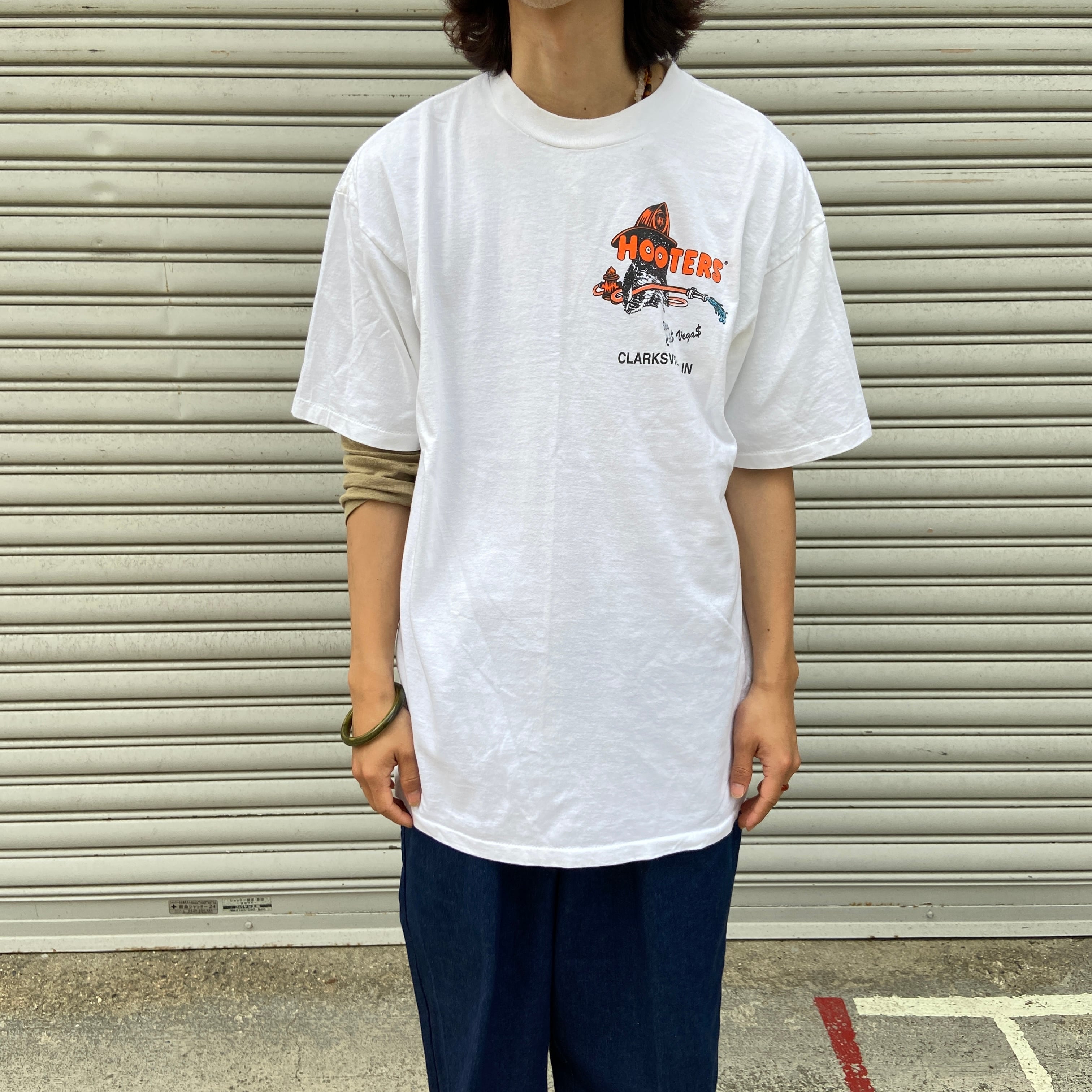 送料無料』90s HOOTERSフーターズ ビンテージ両面プリントTシャツ