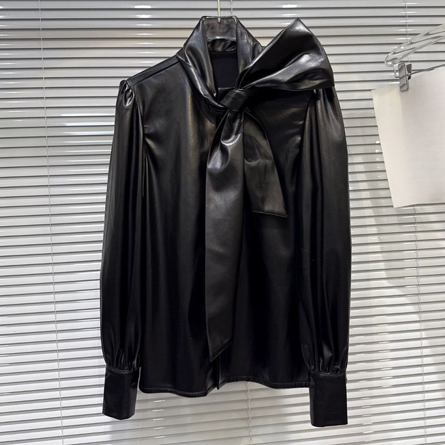 エコレザーボウタイシャツ　0533