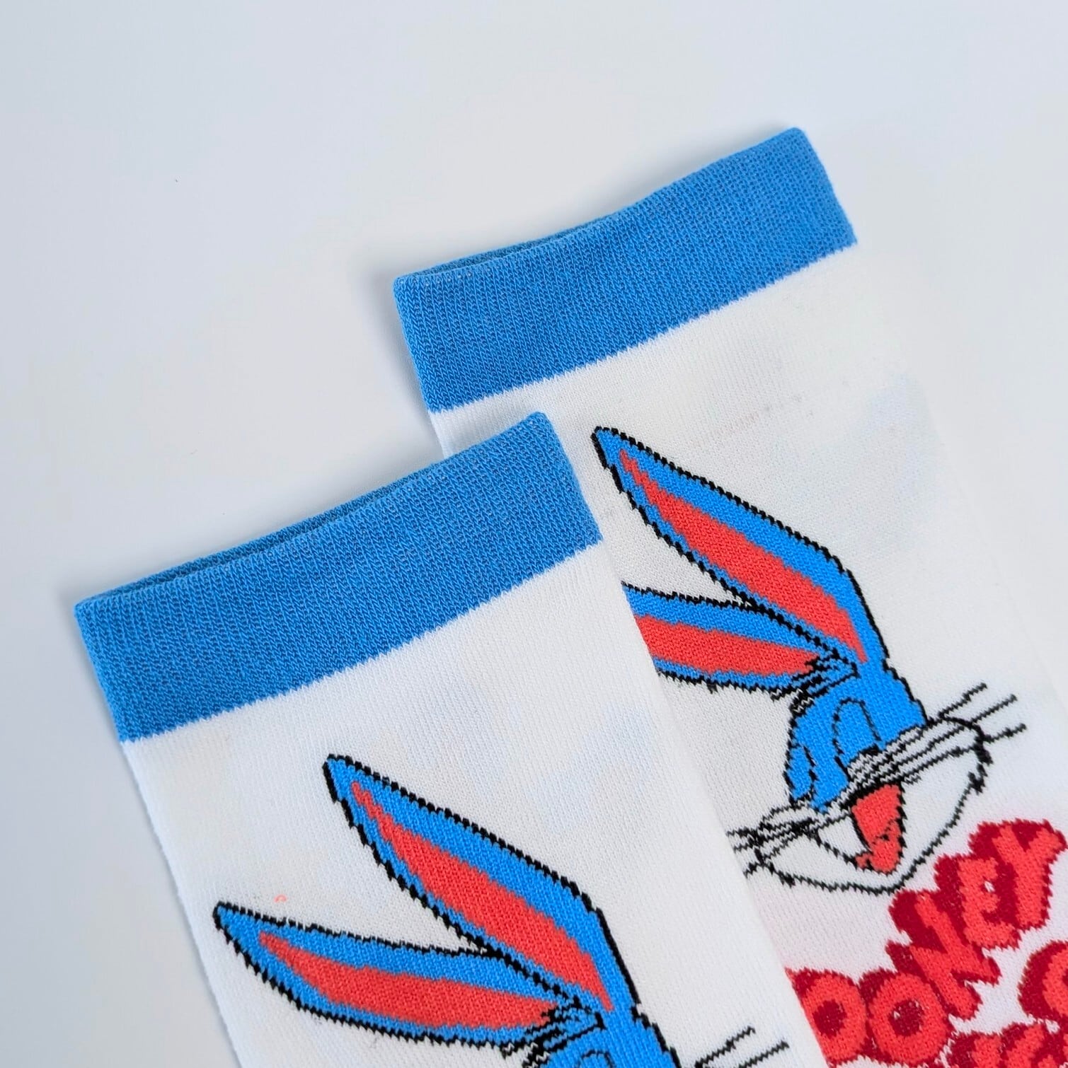 ♧【 crew socks / クルーソックス 】Looney Tunes ( ルーニー・テューンズ )  / バッグス・バニー / 靴下 / レディースソックス〚アメリカン雑貨 アメトイ〛