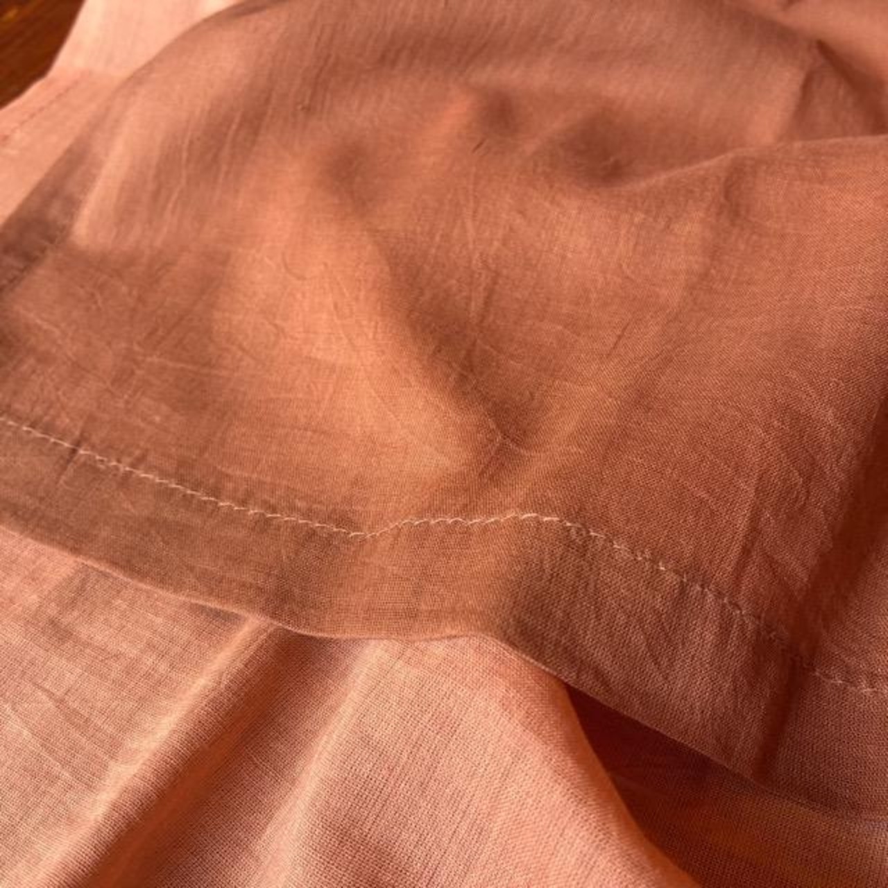 India Cotton voile double curt ains Light red 100×180cm　　 インド　コットンボイルダブルカ ーテン　ライトレッド　レースカ ーテン　間仕切り