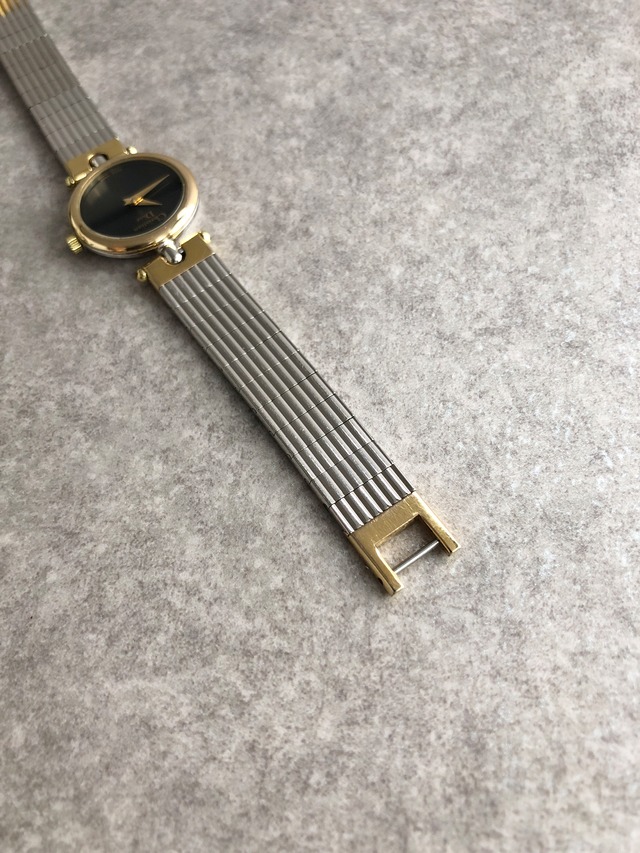 Christian Dior クリスチャン ディオール 腕時計 シルバー×ゴールド ロゴ ステンレススチール クウォーツ 3025 vintage ヴィンテージ オールド 3es7fc