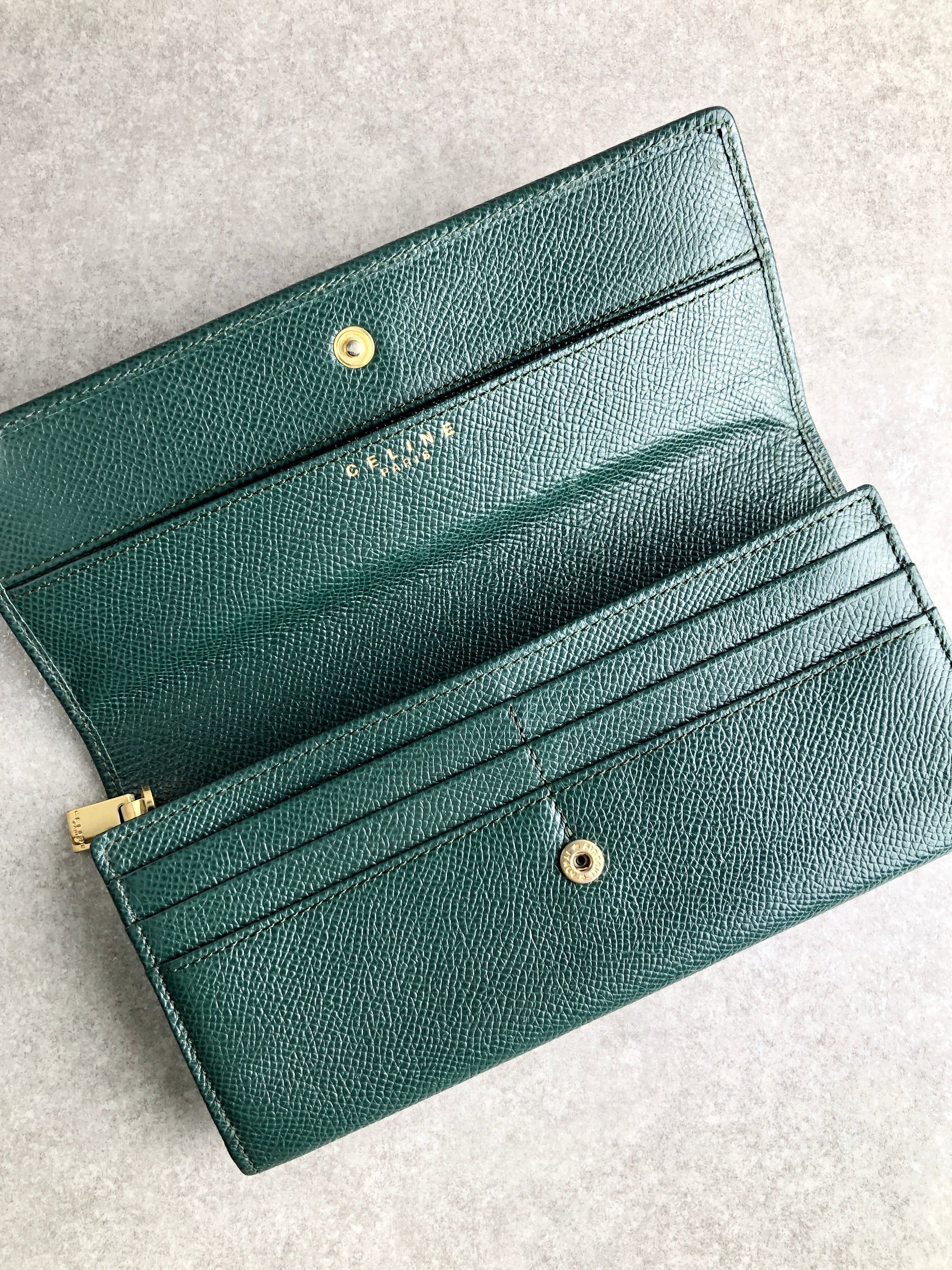 CELINE セリーヌ 財布 グリーン ロゴ サークル レザー 長財布 CELINE セリーヌ 財布 グリーン ロゴ サークル レザー 長財布