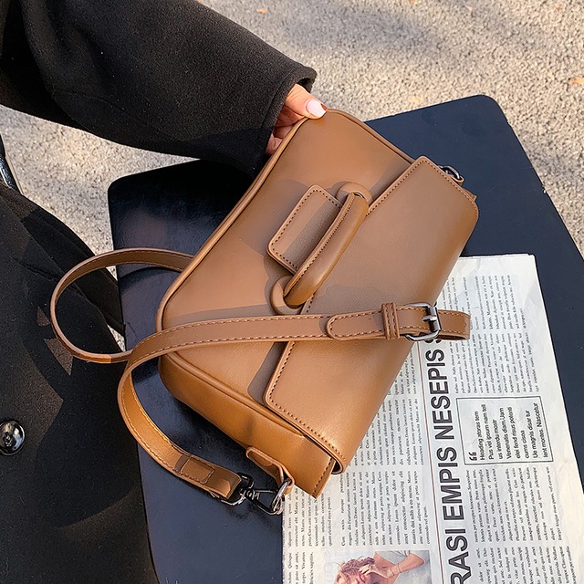 スタンダードオータムウィンターレッド レトロ 秋物 冬物 スクウェア 手作りハンドバック41787827627