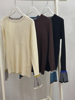 袖配色リブニット