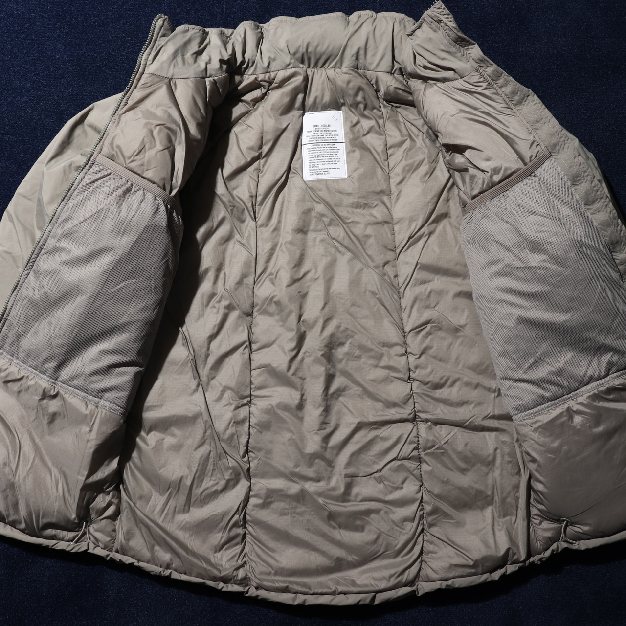 Deadstock S-R 19年 米軍実物 ECWCS Level7 CLIMASHIELD