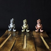 UNCLE PERV Incense stand /Stone
