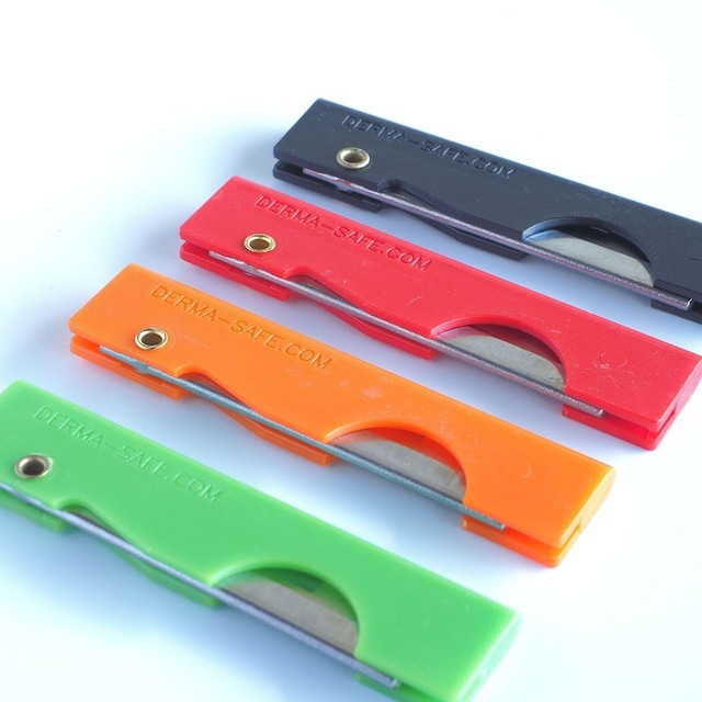 Derma-Safe / Folding Knife