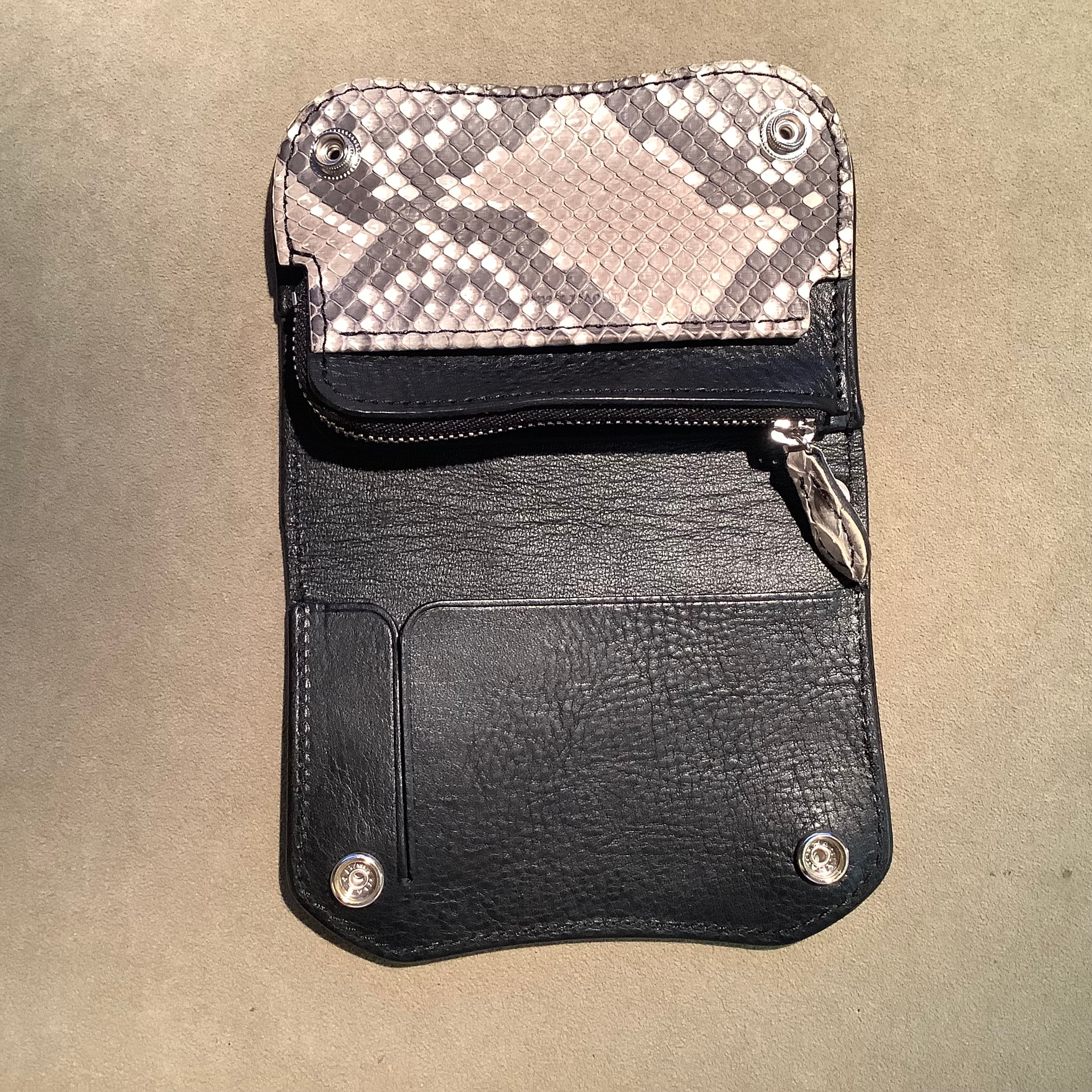 Groover Leather グルーバーレザー short trackerwallet Python